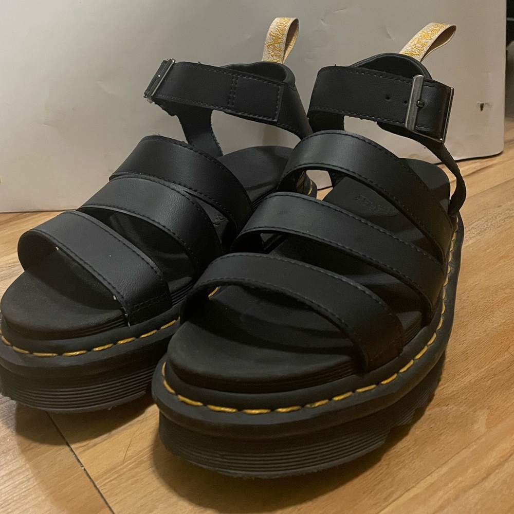 Doc marten ‘Blaire’ sandals- Vegan leather